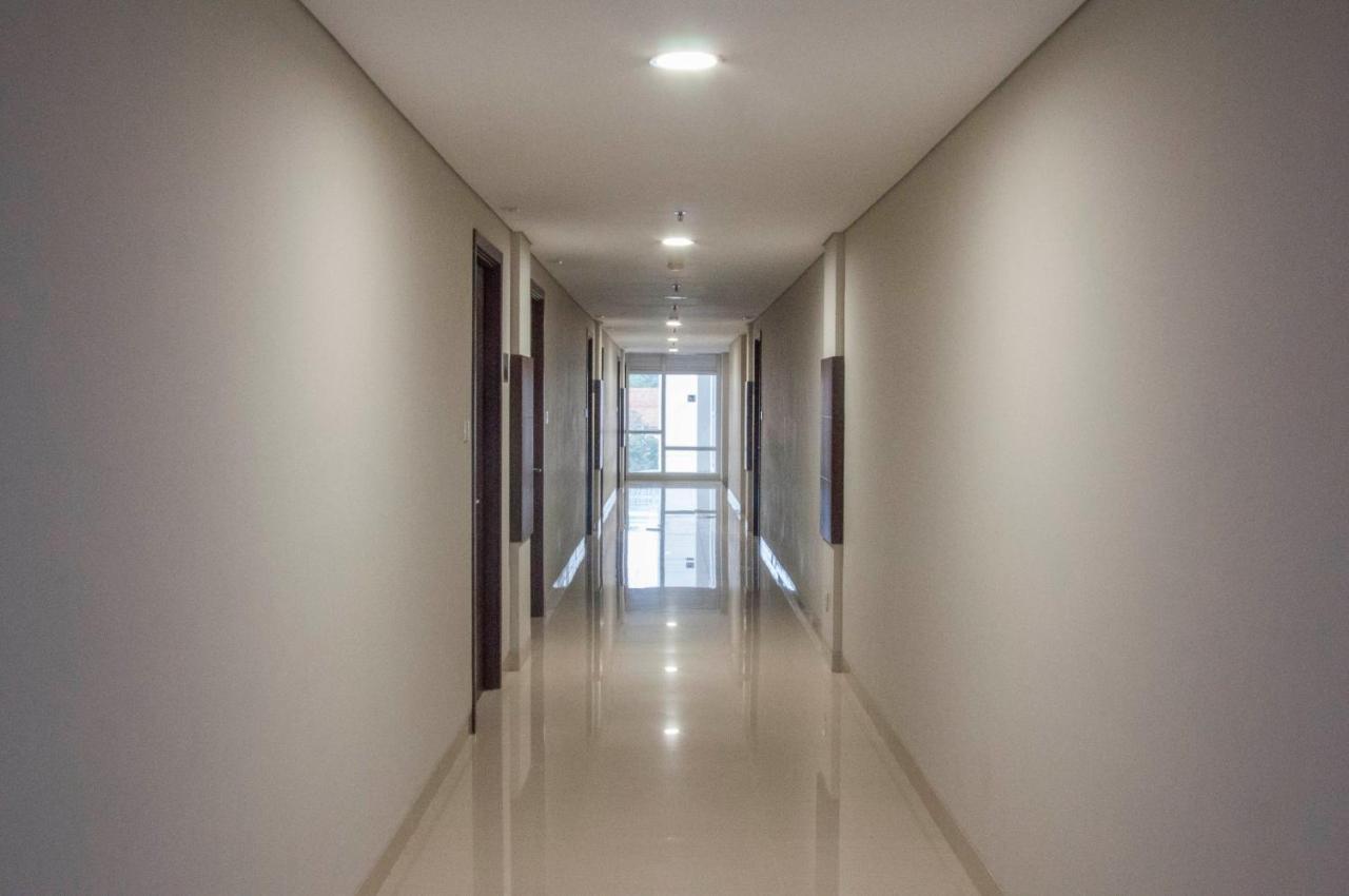 Skyland City Hotel Jatinangor Cilimus Eksteriør bilde