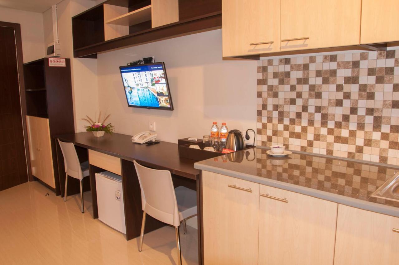 Skyland City Hotel Jatinangor Cilimus Eksteriør bilde